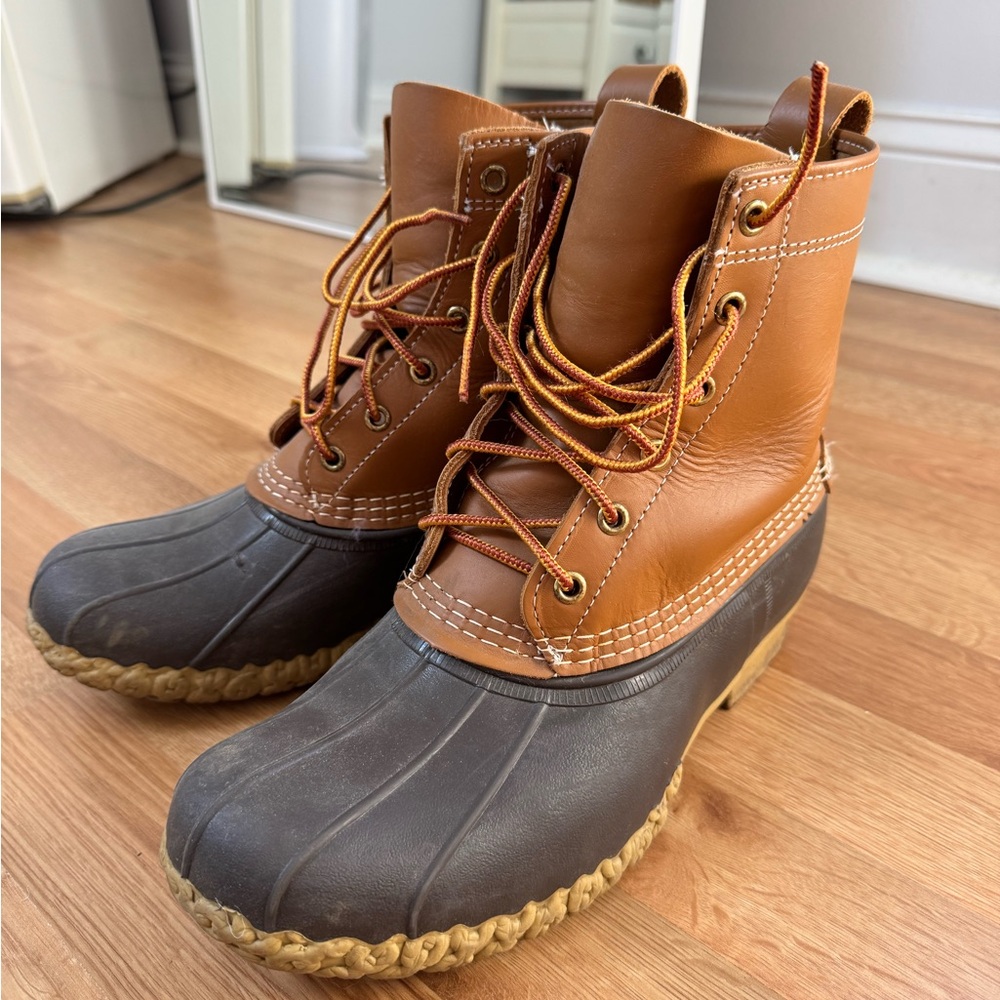 L.L.BEAN Women’s Duck Boots (size9)